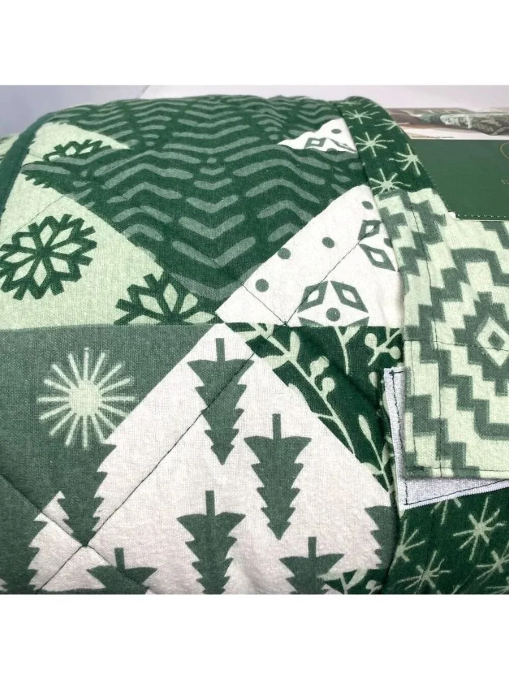 Hallmark Full/Queen Flannel Tree Print Quilts Green